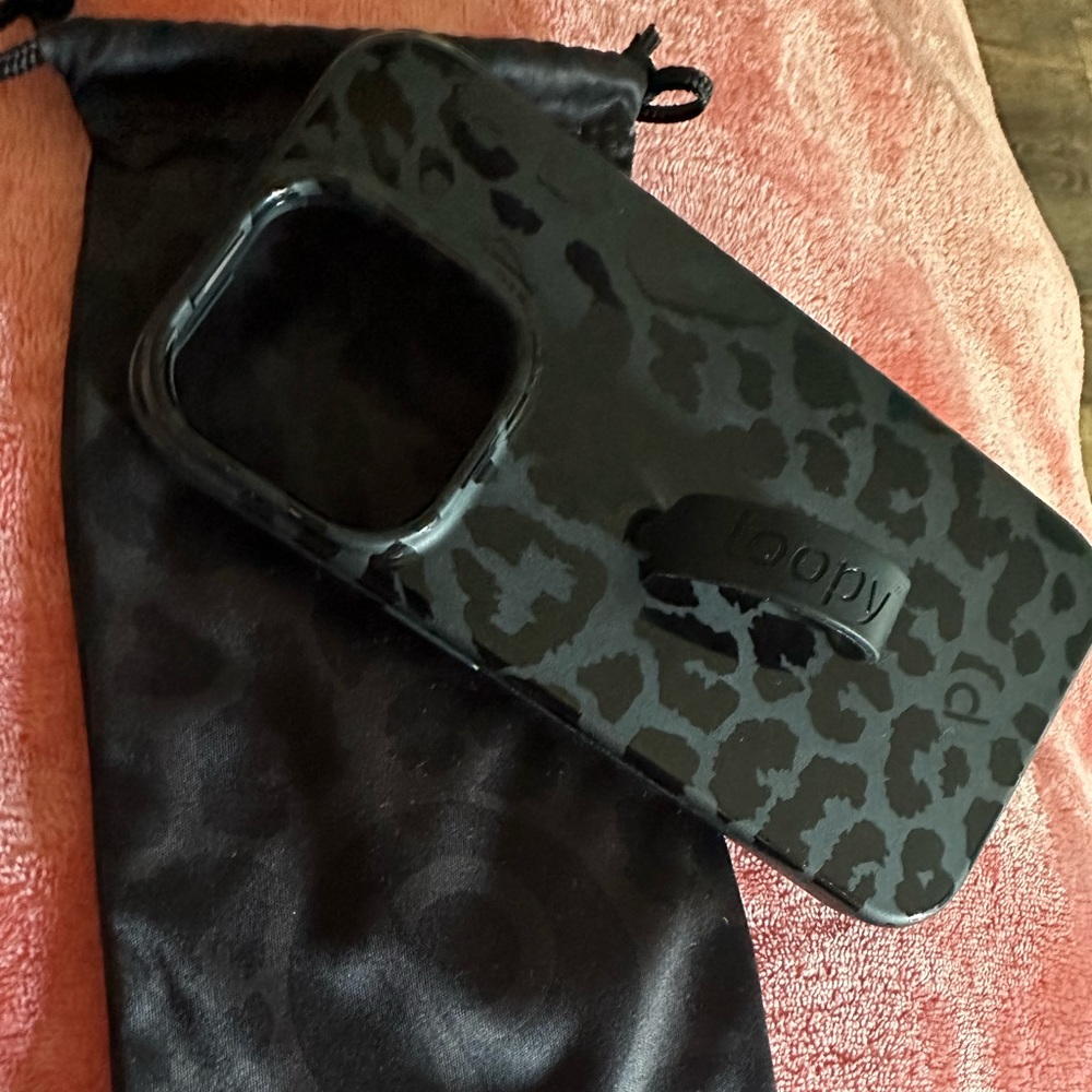 Black leopard loopy case for IPhone 14 Pro